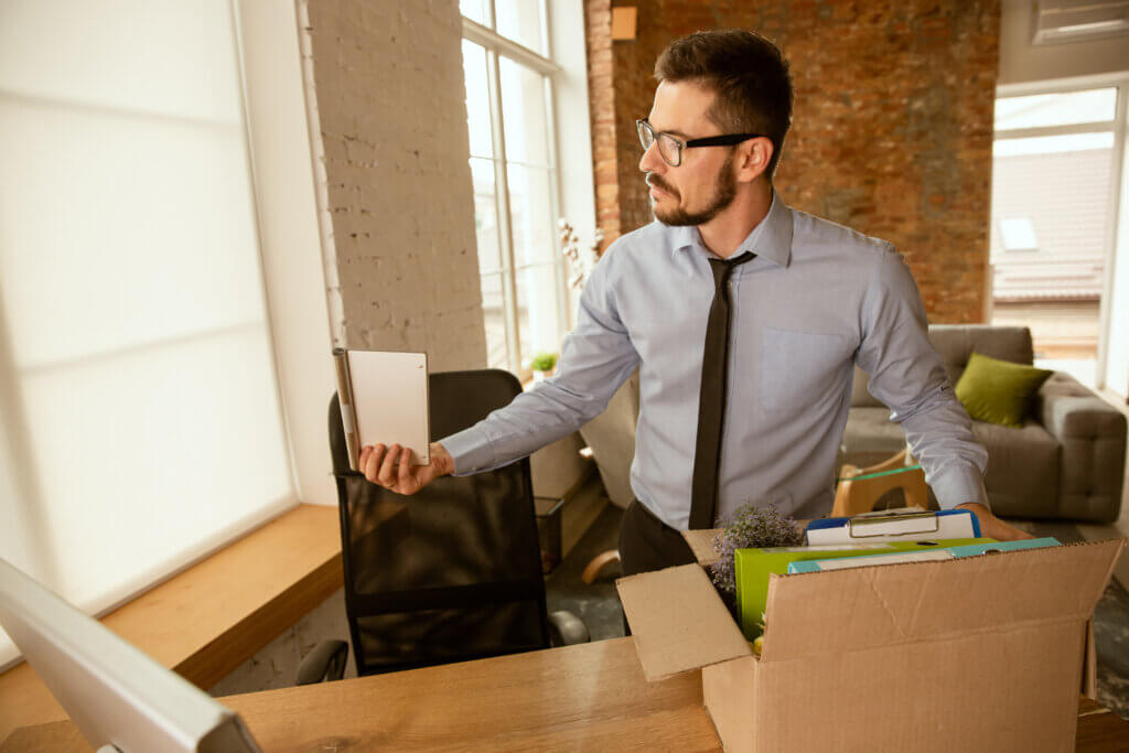 Your 6-Step Relocation Legal and Regulatory Checklist