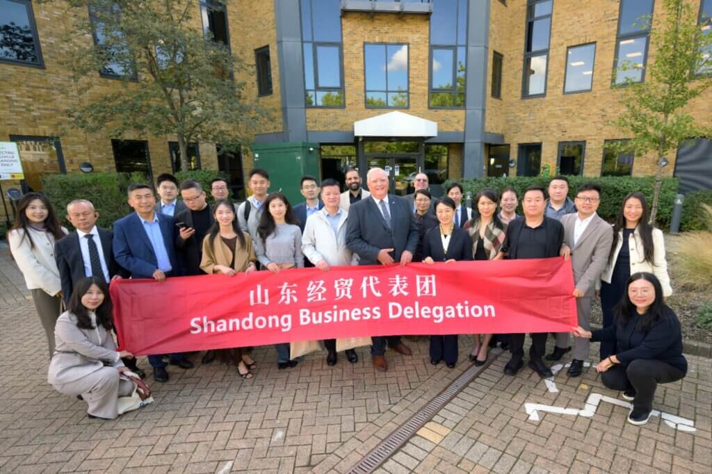 Invest Gatwick Diamond and China UK Business Development Centre agree new business and investment partnership Invest Gatwick Diamond and China UK Business Development Centre agree new business and investment partnership